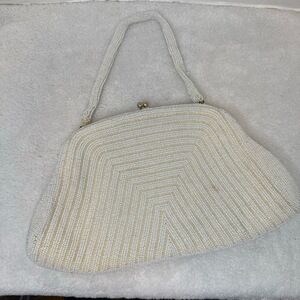Vintage WALBORG Small White & Pearlized Beaded Clutch‎ Purse w Kiss Lock